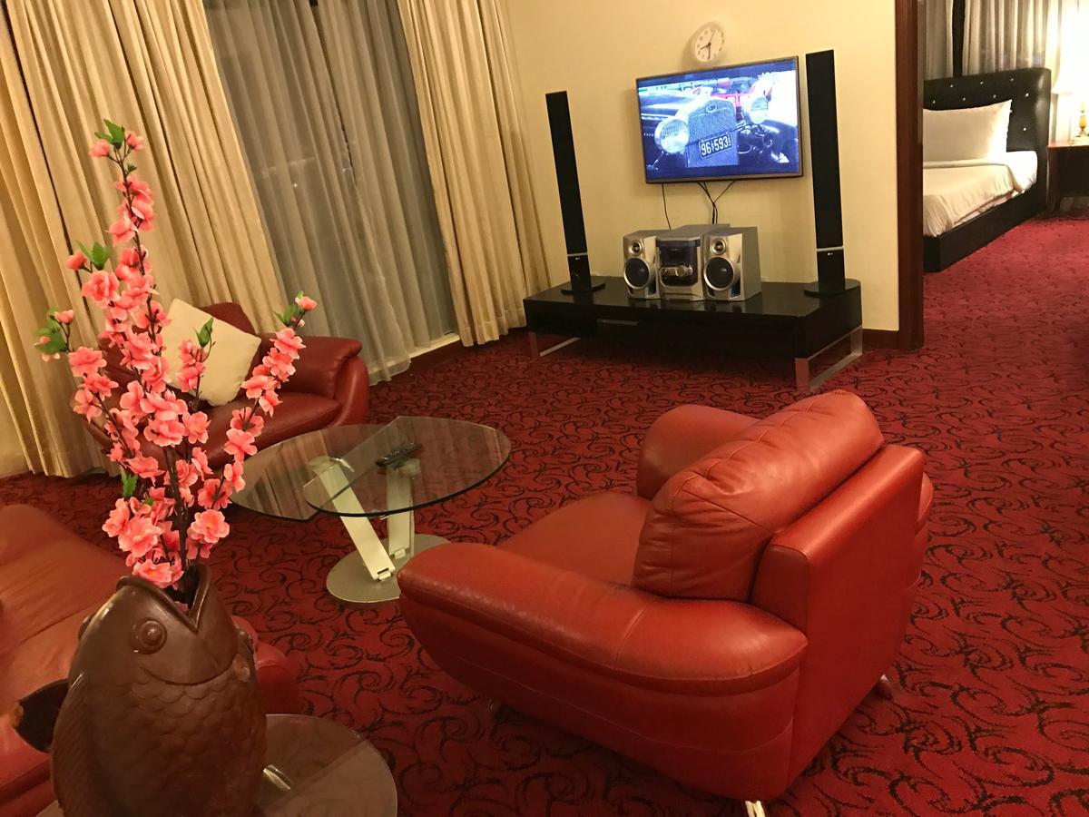 Times Square Service Suites 쿠알라룸푸르 외부 사진